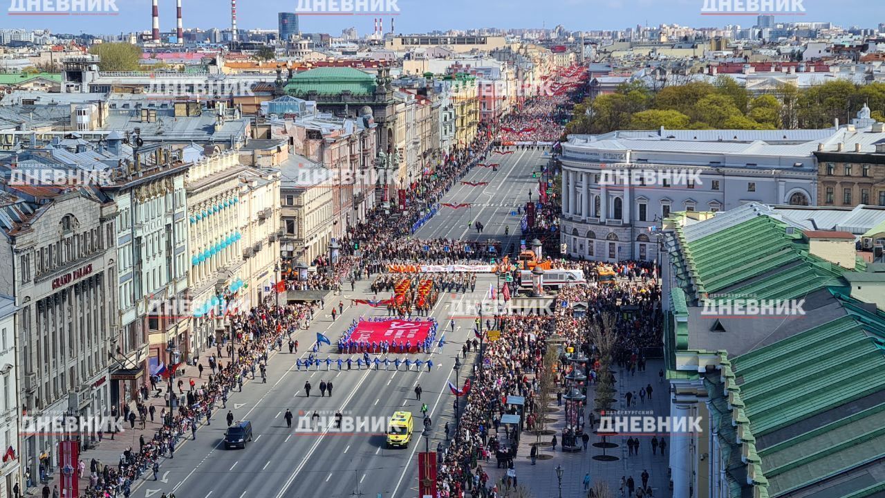 Более миллиона человек собрались в Петербурге на «Бессмертный полк»