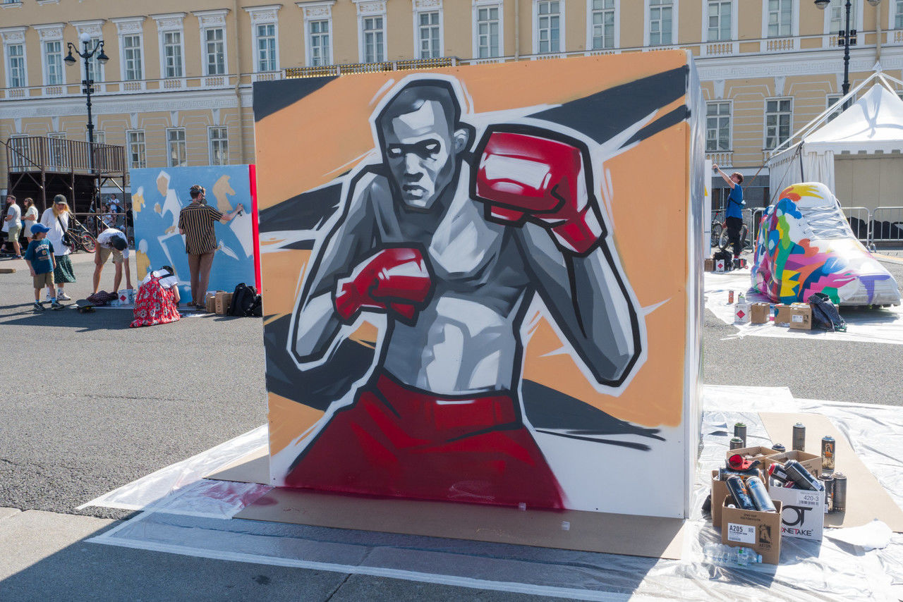 Российский боксер потерял временный пояс WBA