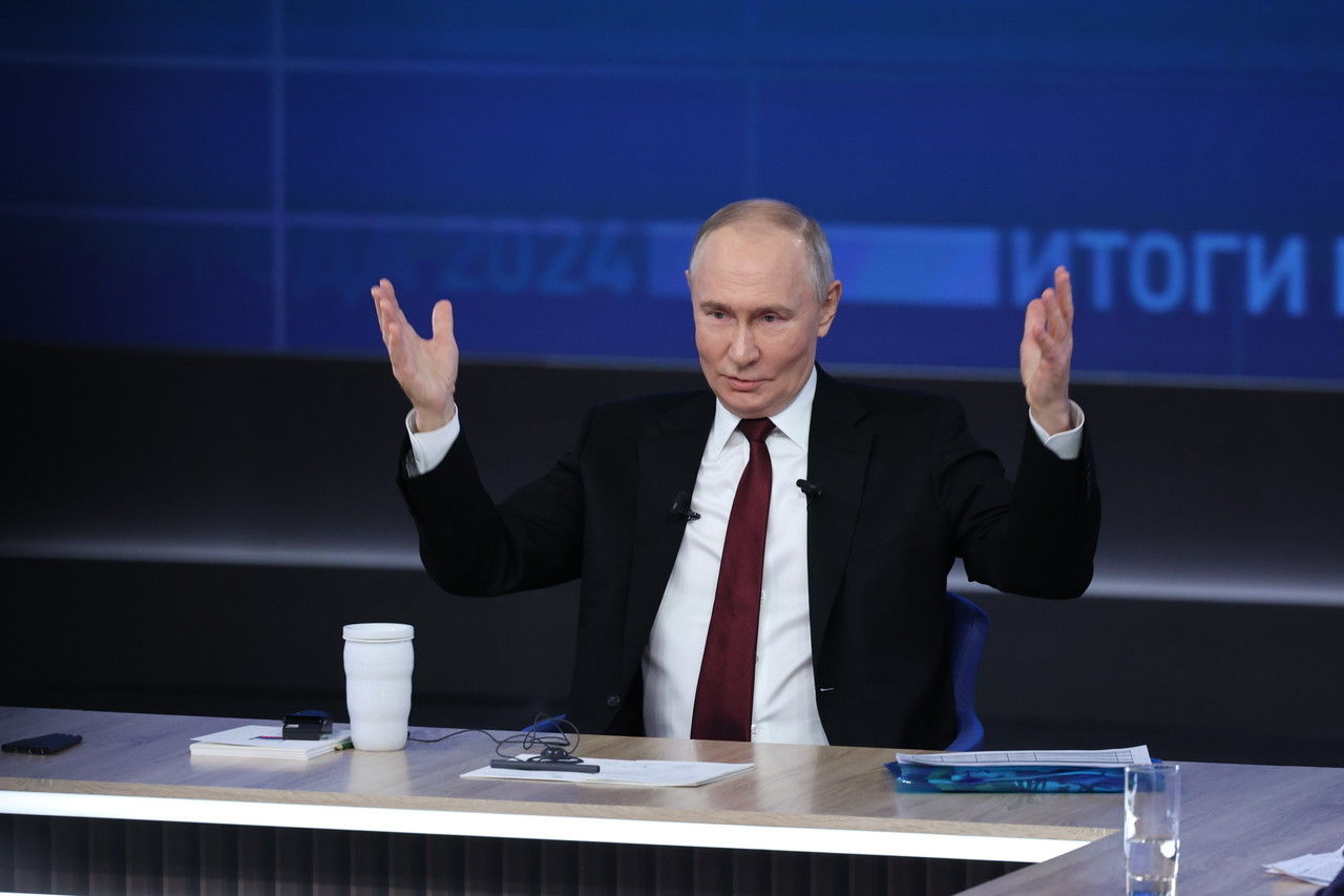 Путин: в России произведен первый серийный комплекс «Орешник»