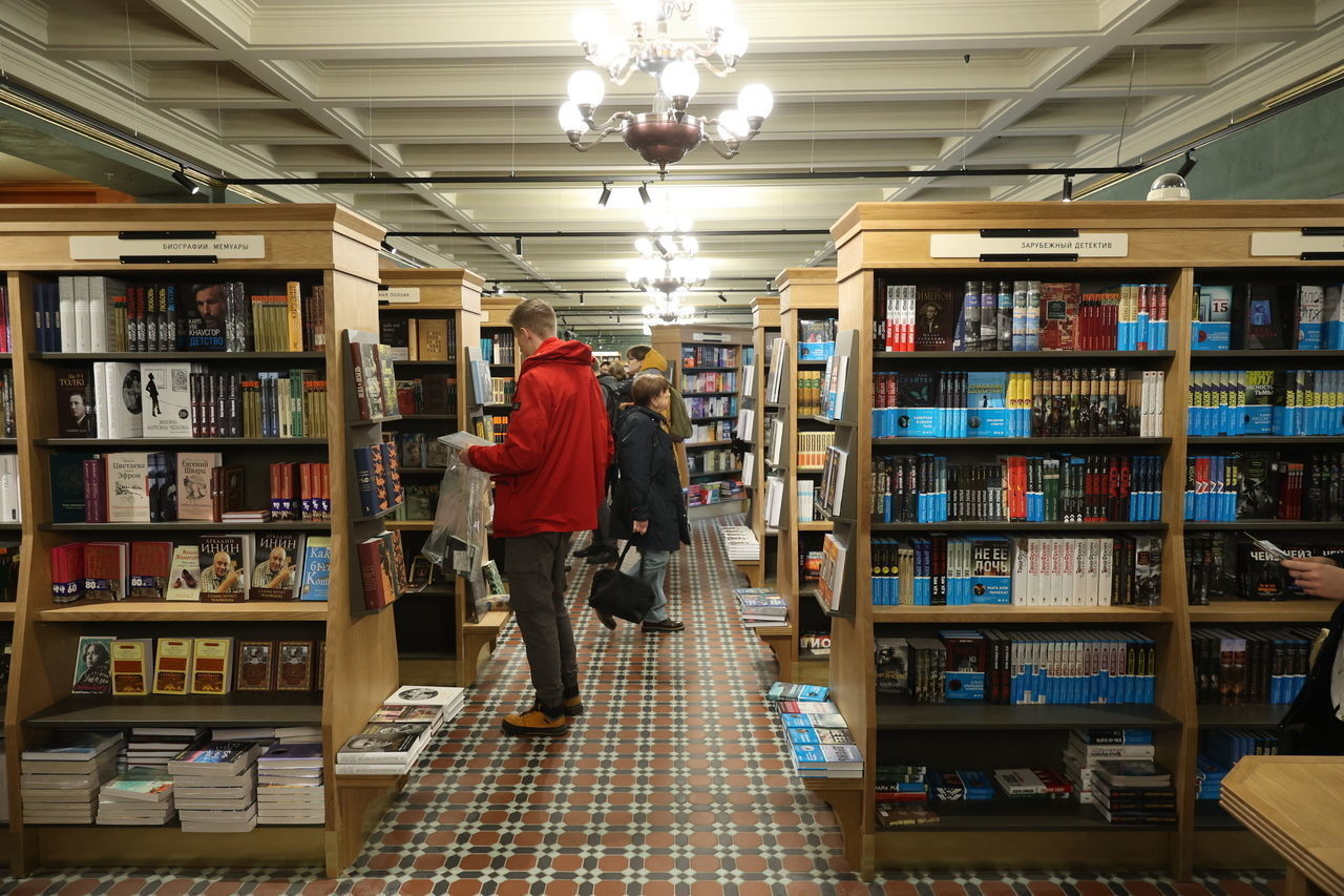 Книги Виктора Суворова могут запретить к распространению в России