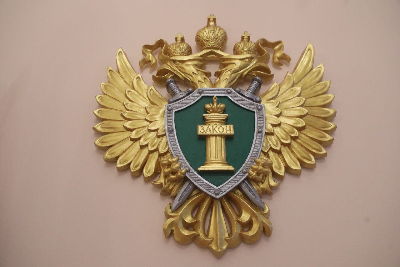Прокуратура начала проверку после обрушения в жилом доме на Невском проспекте 