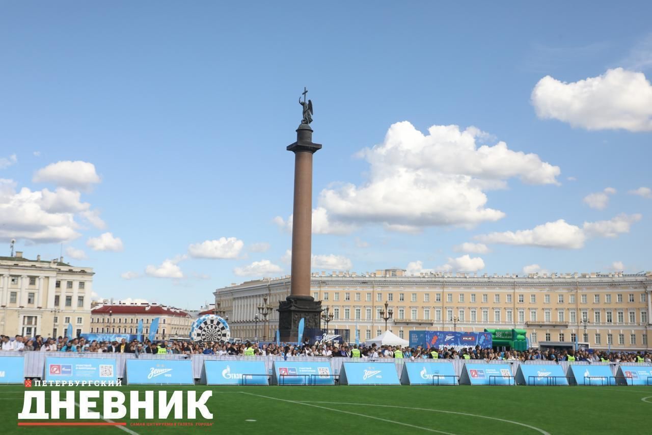 Ажиотаж на Дворцовой: «Зенит» провел открытую тренировку