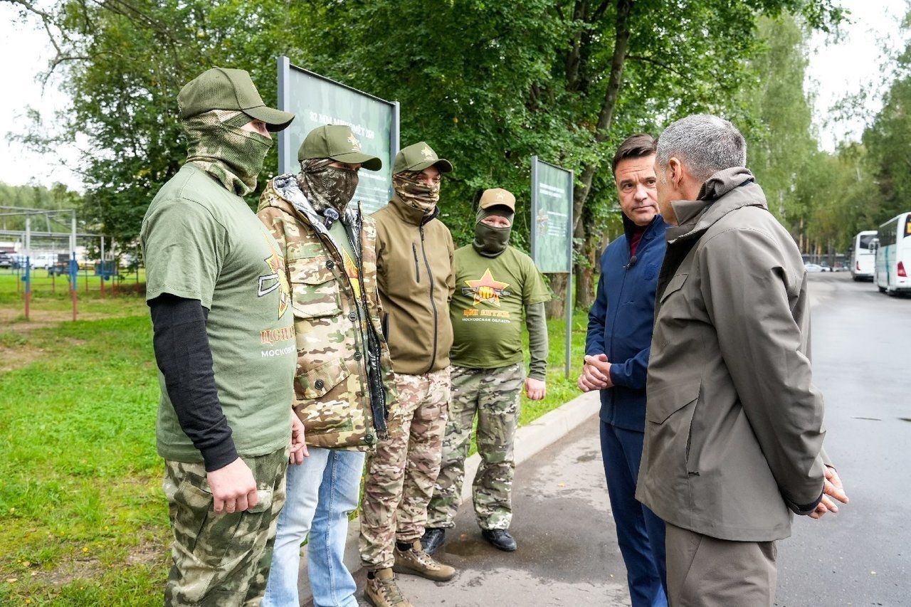 Андрей Воробьёв рассказал о новых программах помощи бойцам и их семьям
