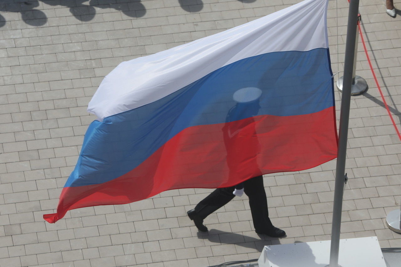 Новый пакет санкций против России решили отложить