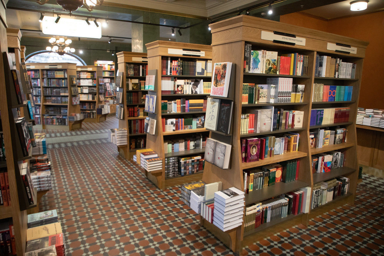 Писатель Кретова посоветовала книги для детей и подростков