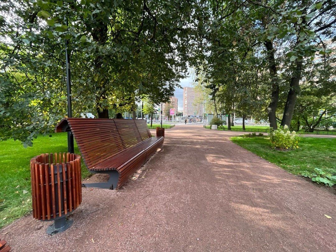 Завершается благоустройство сквера Блокадников в Выборгском районе