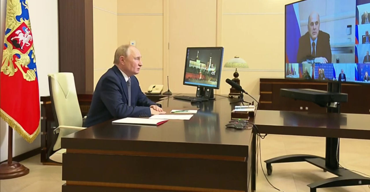 Путин обсудил кибербезопасность с Совбезом