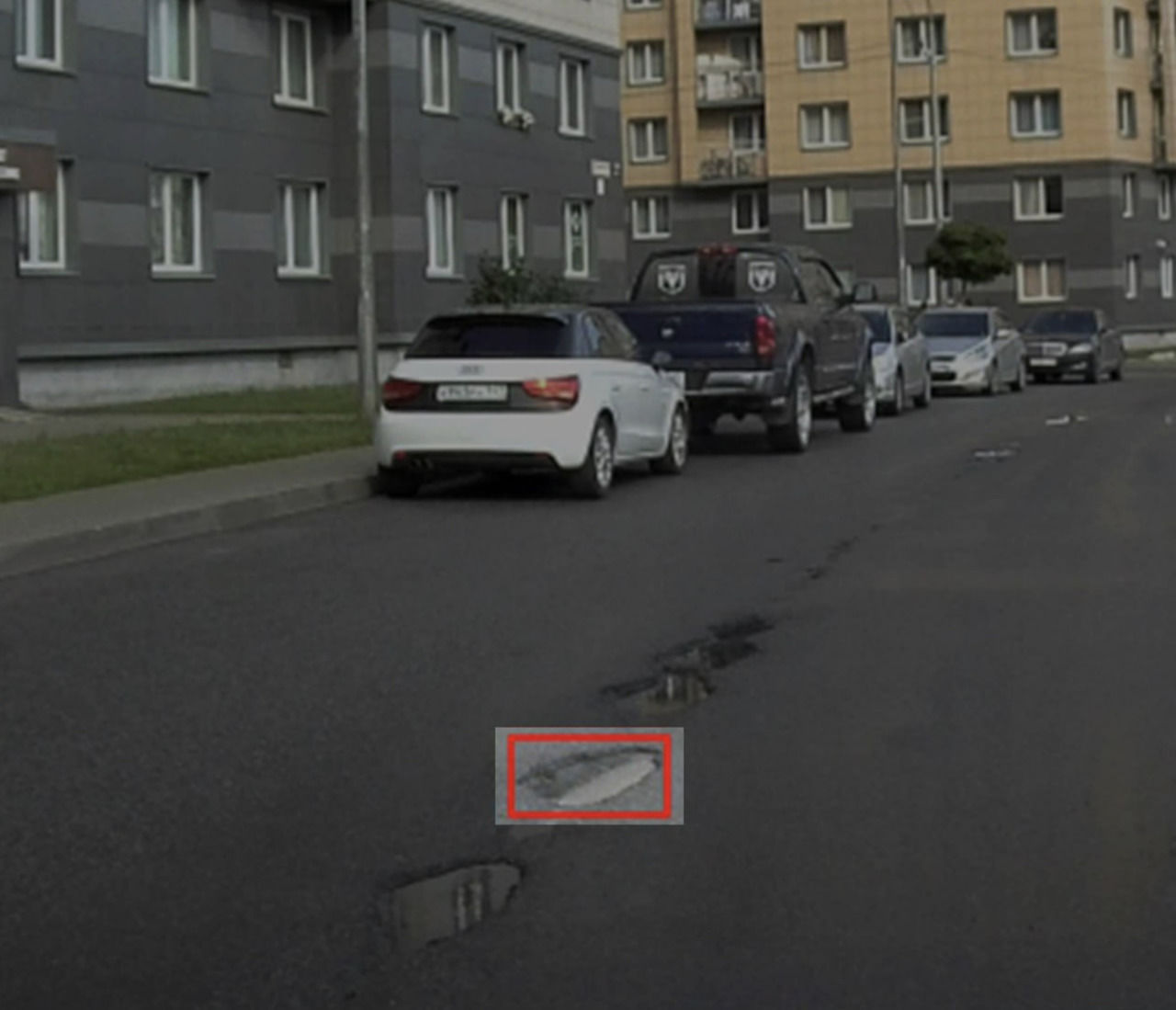 В Петербурге за неделю выявили более десяти территорий с ямами