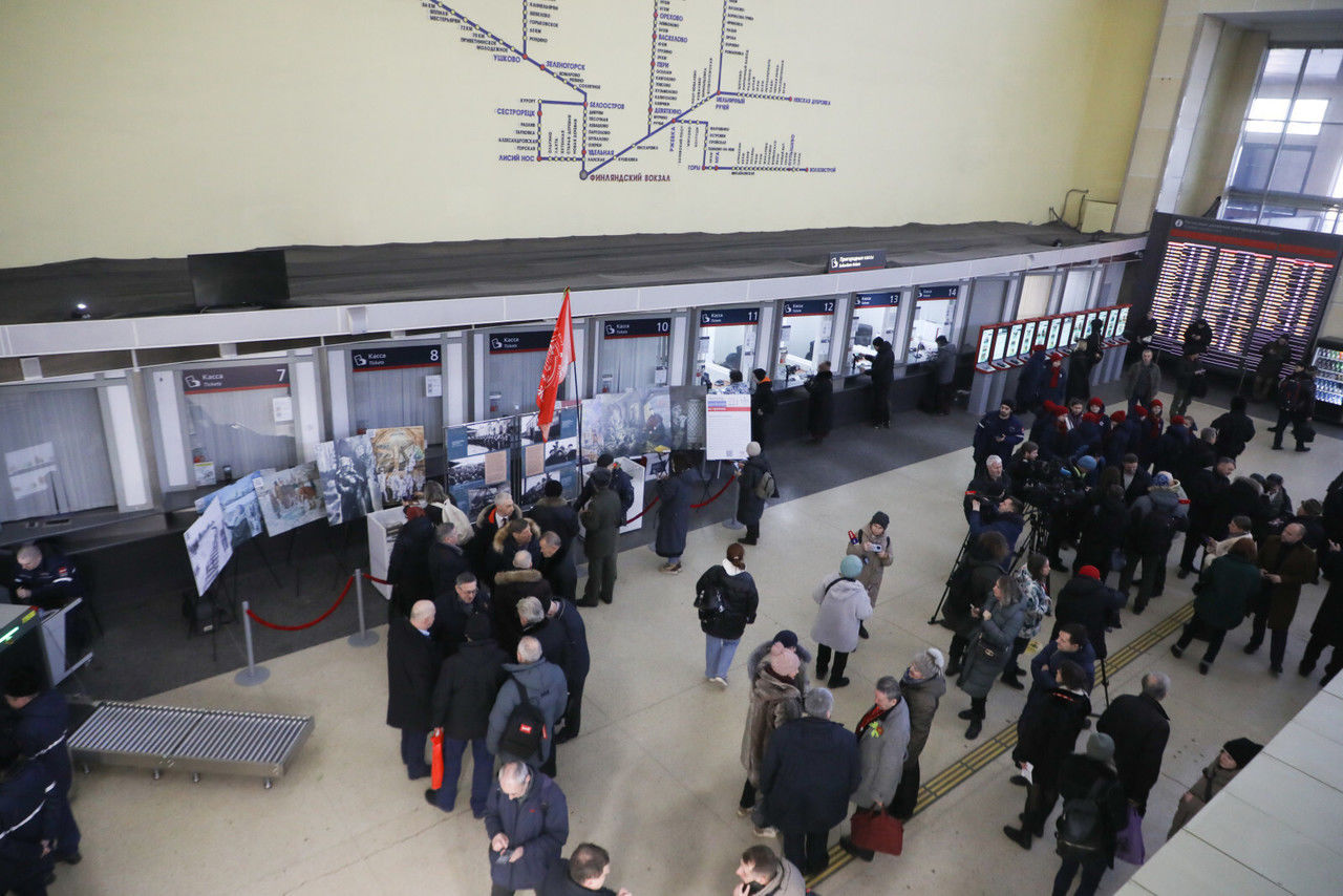 Жительницу Ленобласти задержали на Финляндском вокзале за фиктивную регистрацию иностранцев 