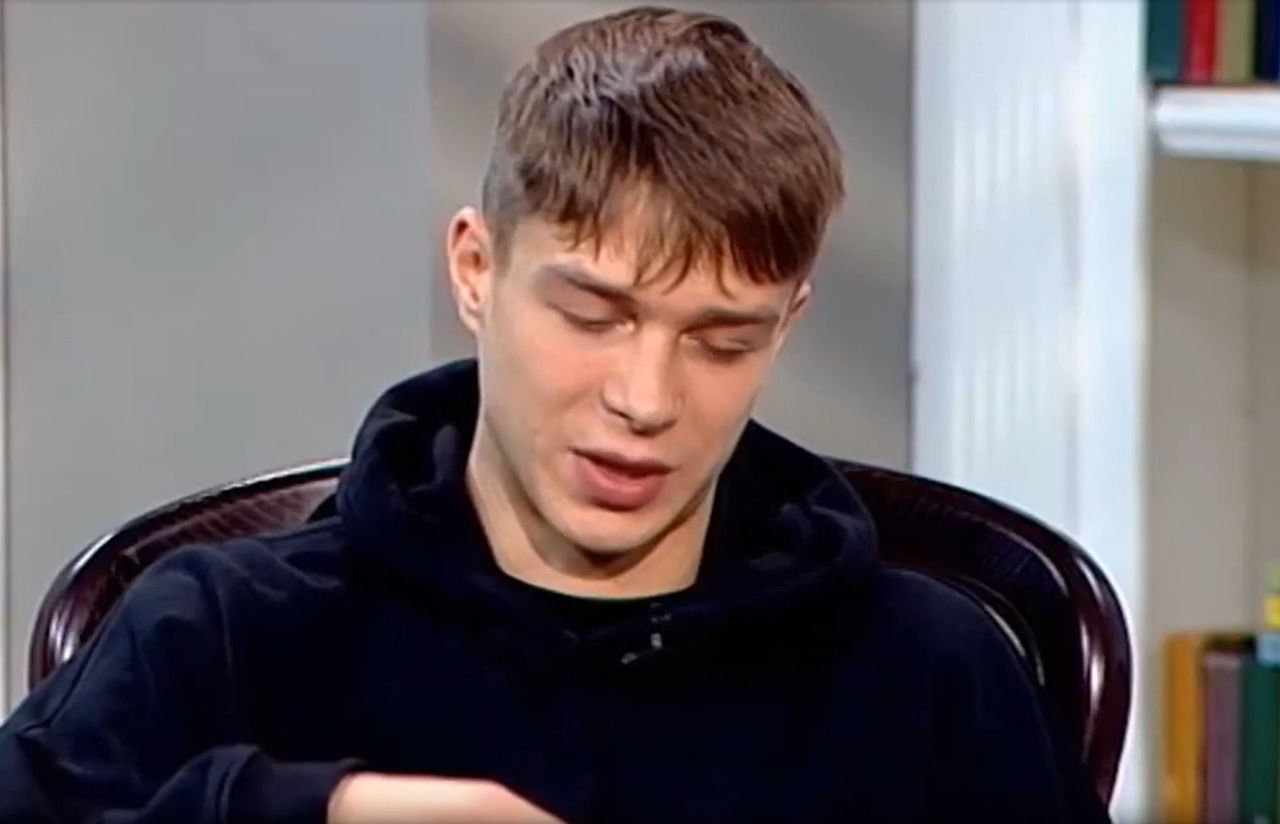 Актер Калюжный получил увольнительную, чтобы посетить премьеру фильма
