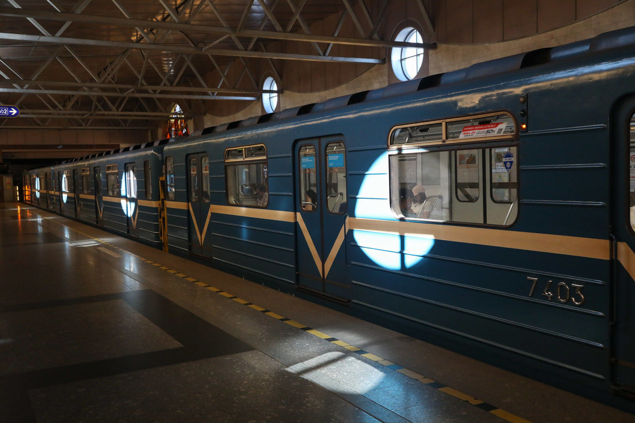 Поезда метро от станции «Балтийская» до станции «Проспект Ветеранов» идут с увеличенным интервалом