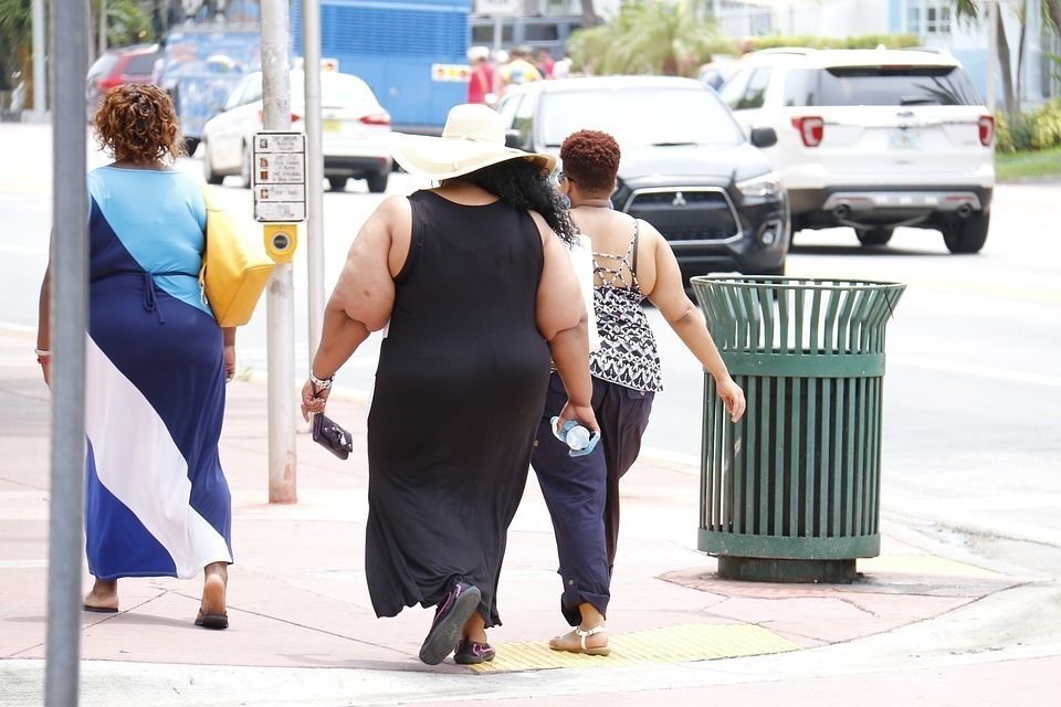 Выяснилось, почему после 30 лет человек начинает толстеть