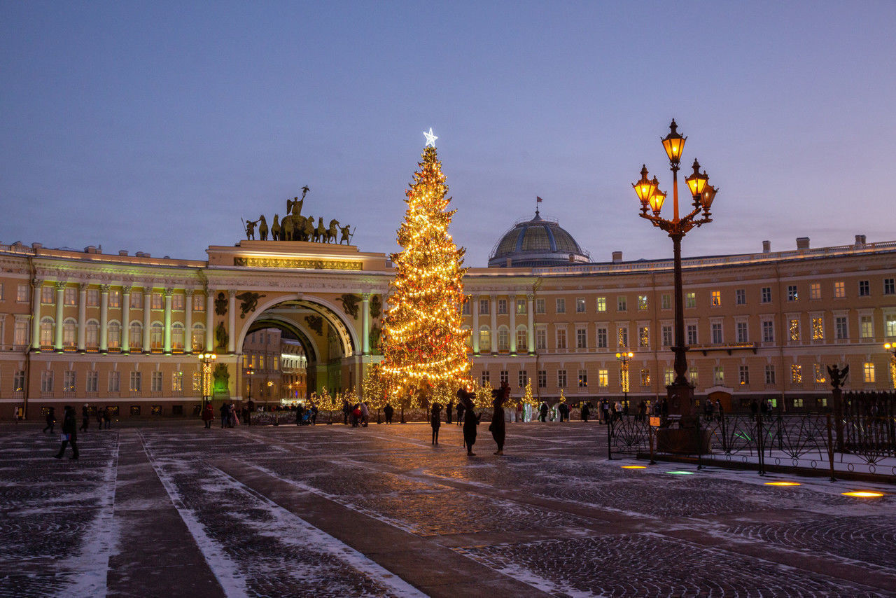 Петербург на Новый год посетили 10 процентов путешественников с детьми