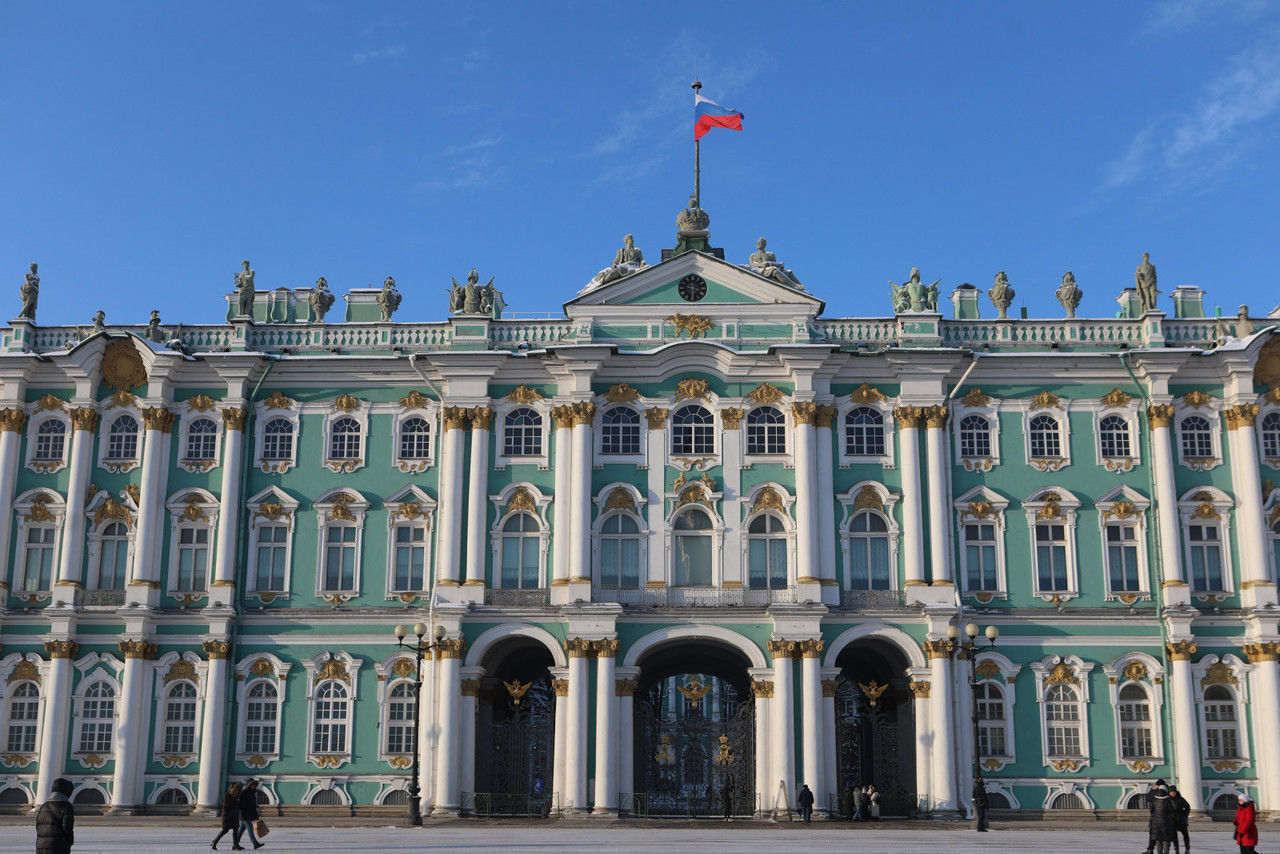 Фасады Зимнего дворца посветлеют в 2023 году