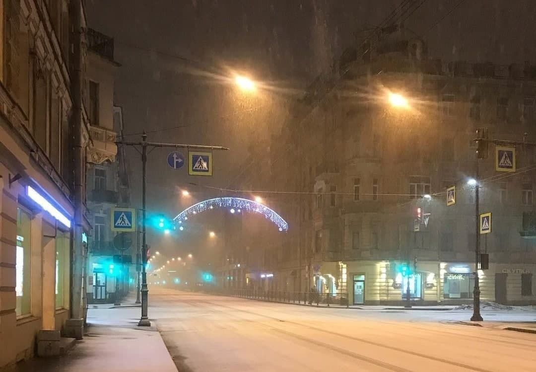 В понедельник в Петербурге ждут оттепель, осадки и гололедицу