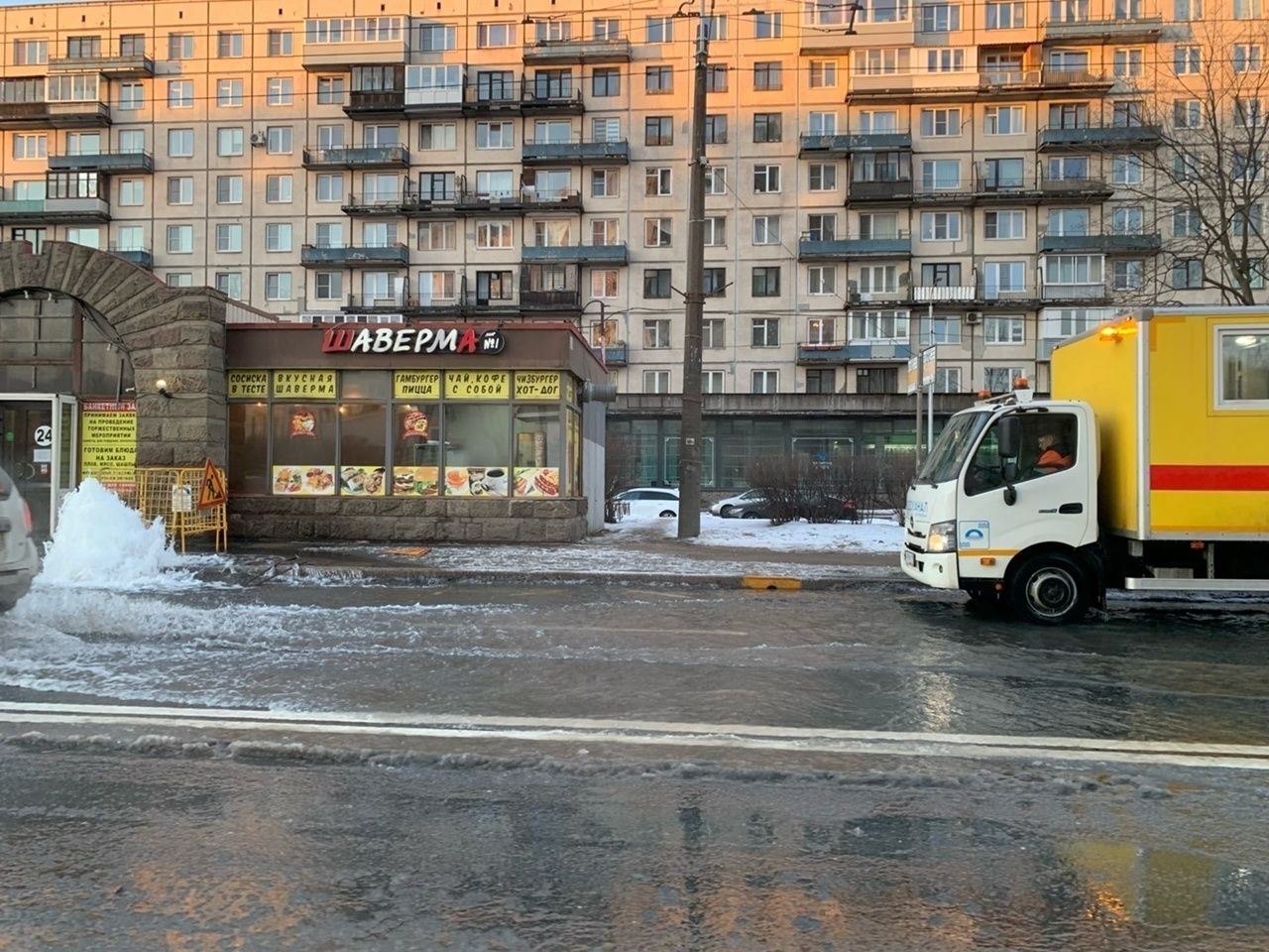 Прорыв трубы Краснопутиловская