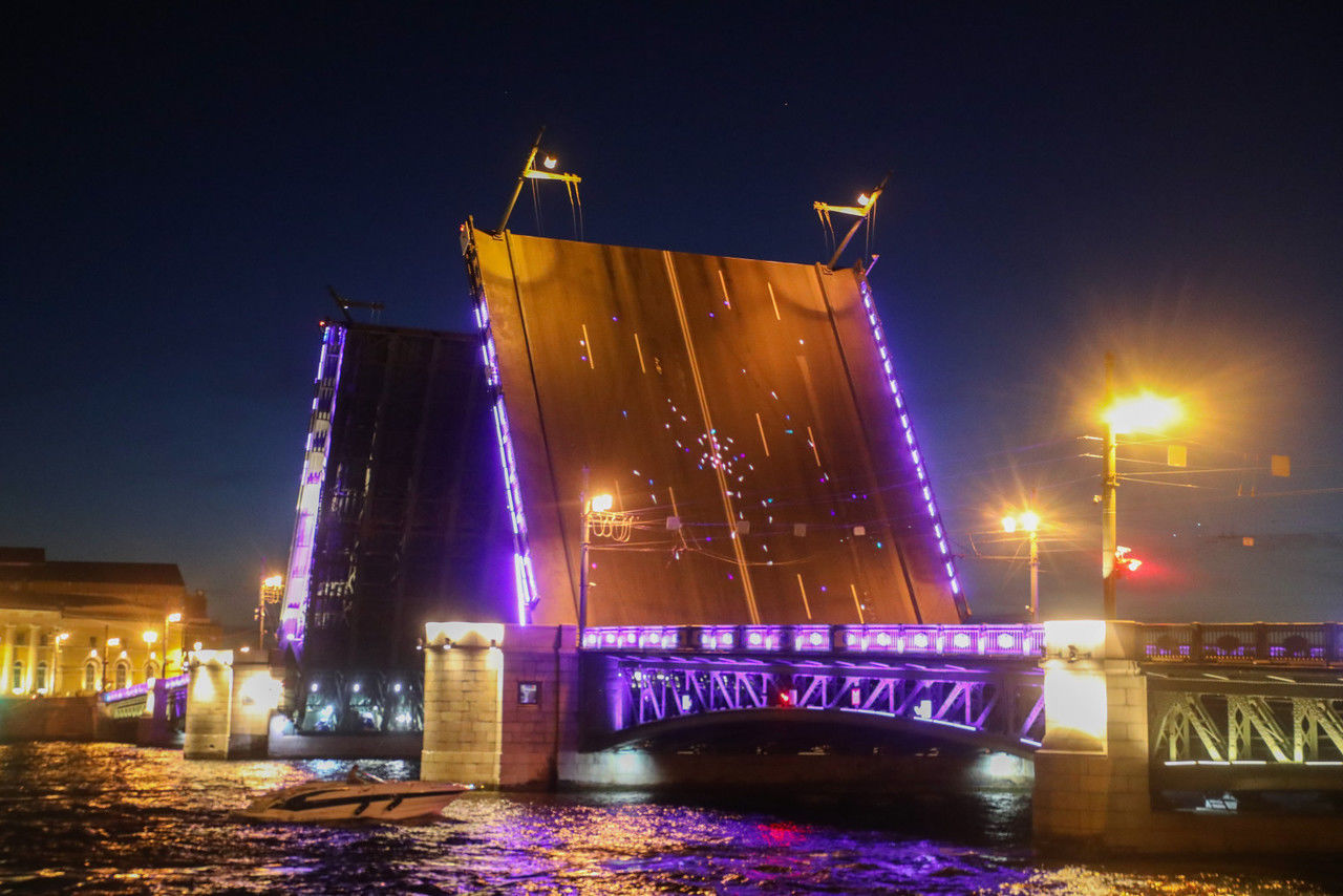 разведенные мосты в санкт петербурге