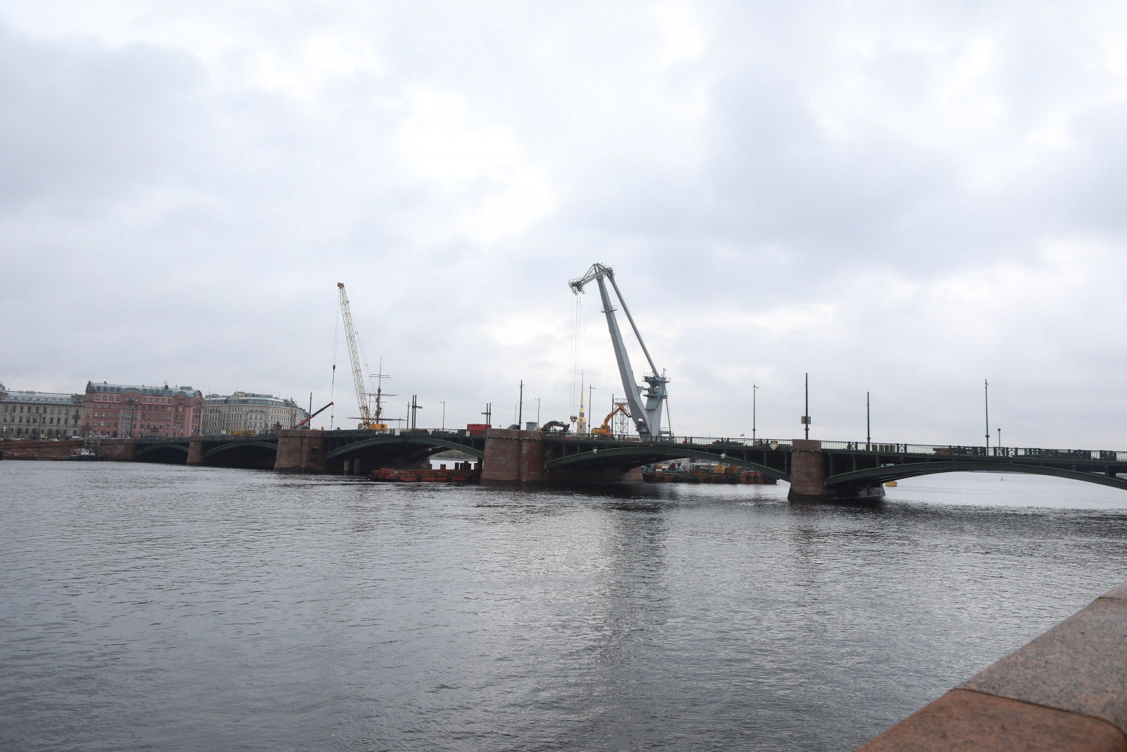 биржевой мост в санкт петербурге