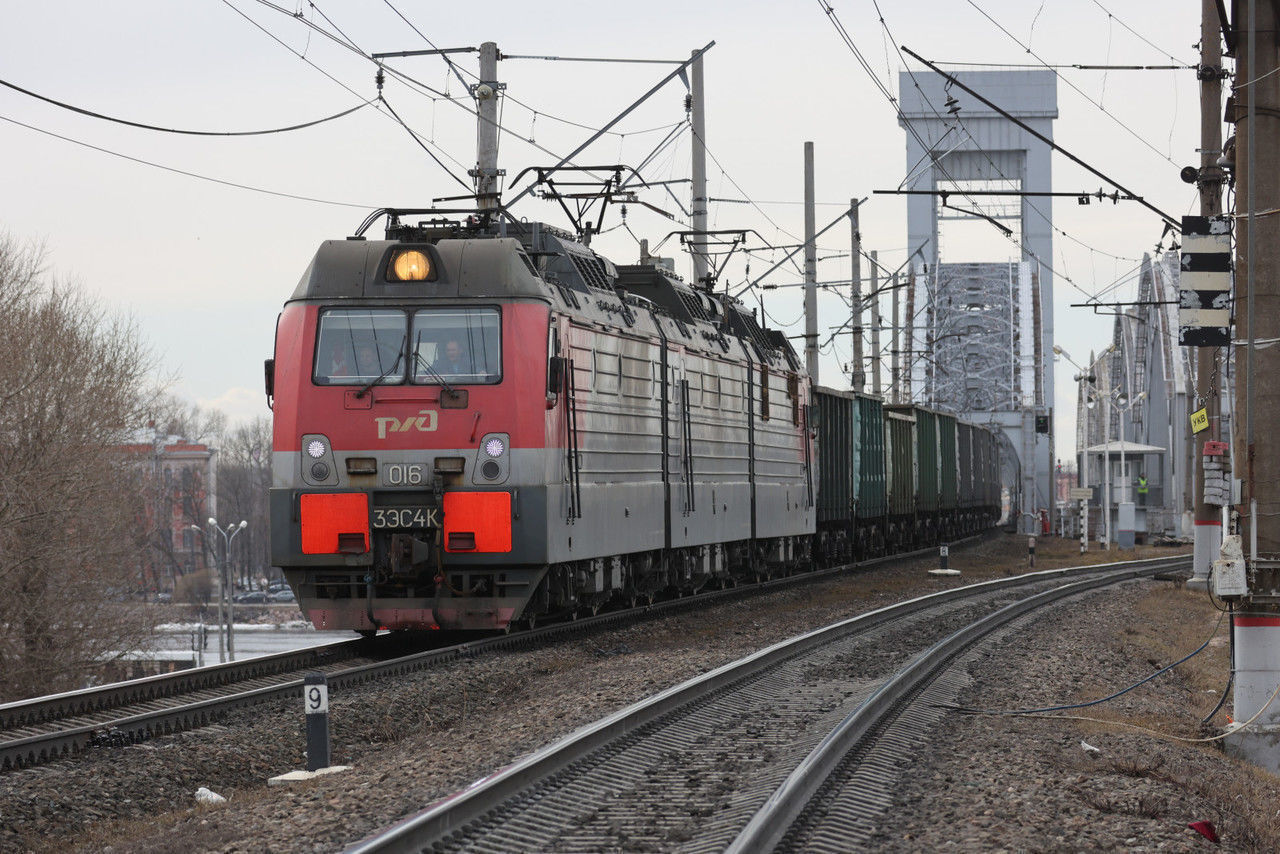 Стала известна причина дефицита билетов на поезда в Калининград из Петербурга