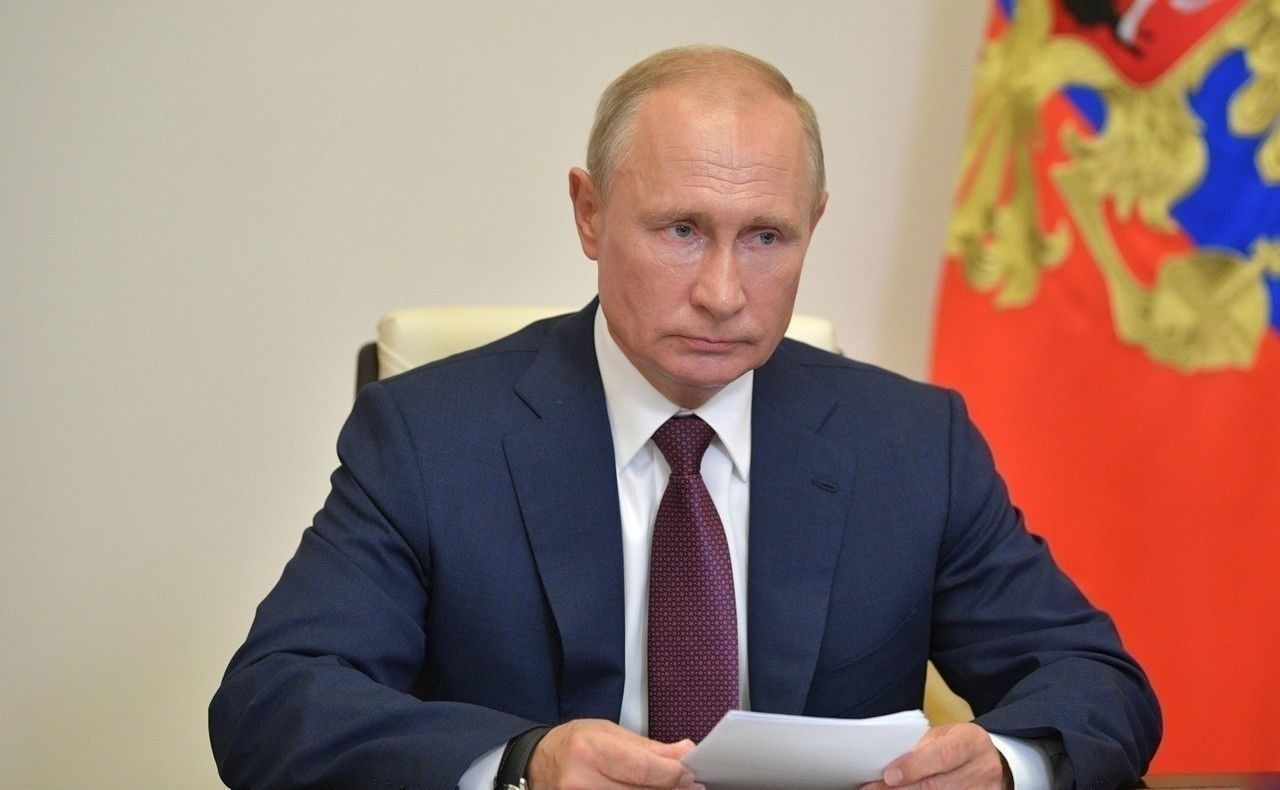 Опрос: 4 из 10 петербуржцев отложили работу, чтобы посмотреть речь Владимира Путина