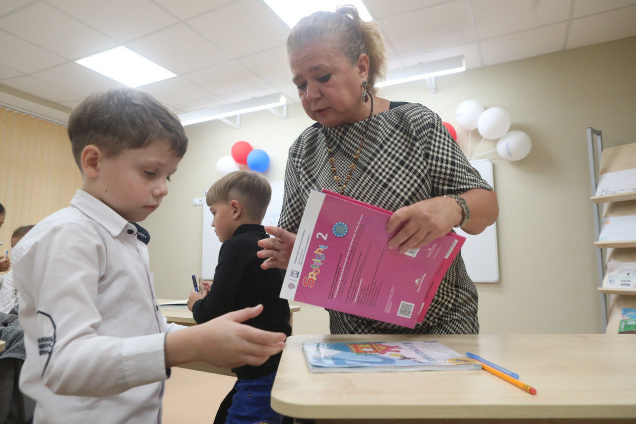 Учитель из Мариуполя рассказала, как Петербург помог с восстановлением школы