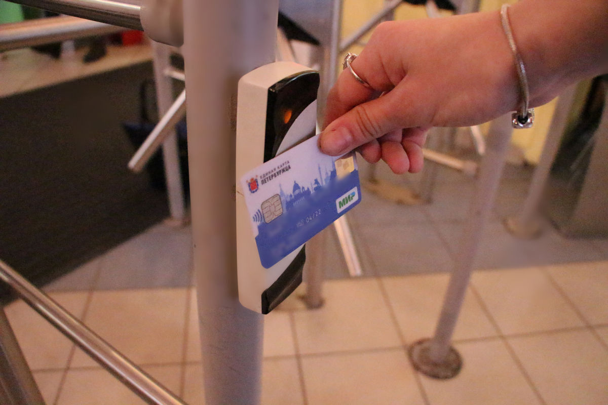 В России с 25 октября заработает аналог Apple Pay и Google Pay для карт ...