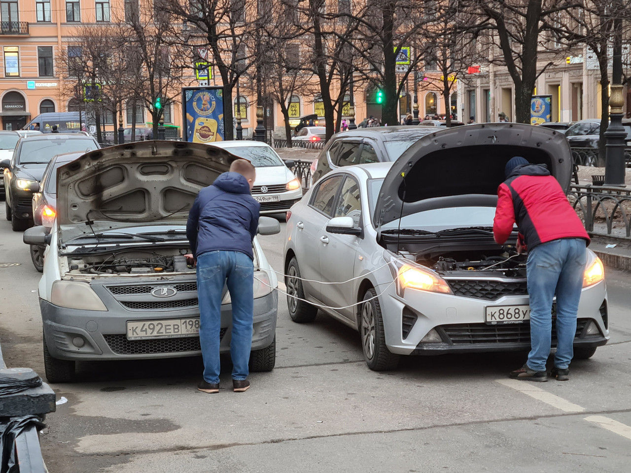 Автомобиль – это не роскошь»: в Петербурге могут понизить транспортный налог  почти в десять раз к 2024 году