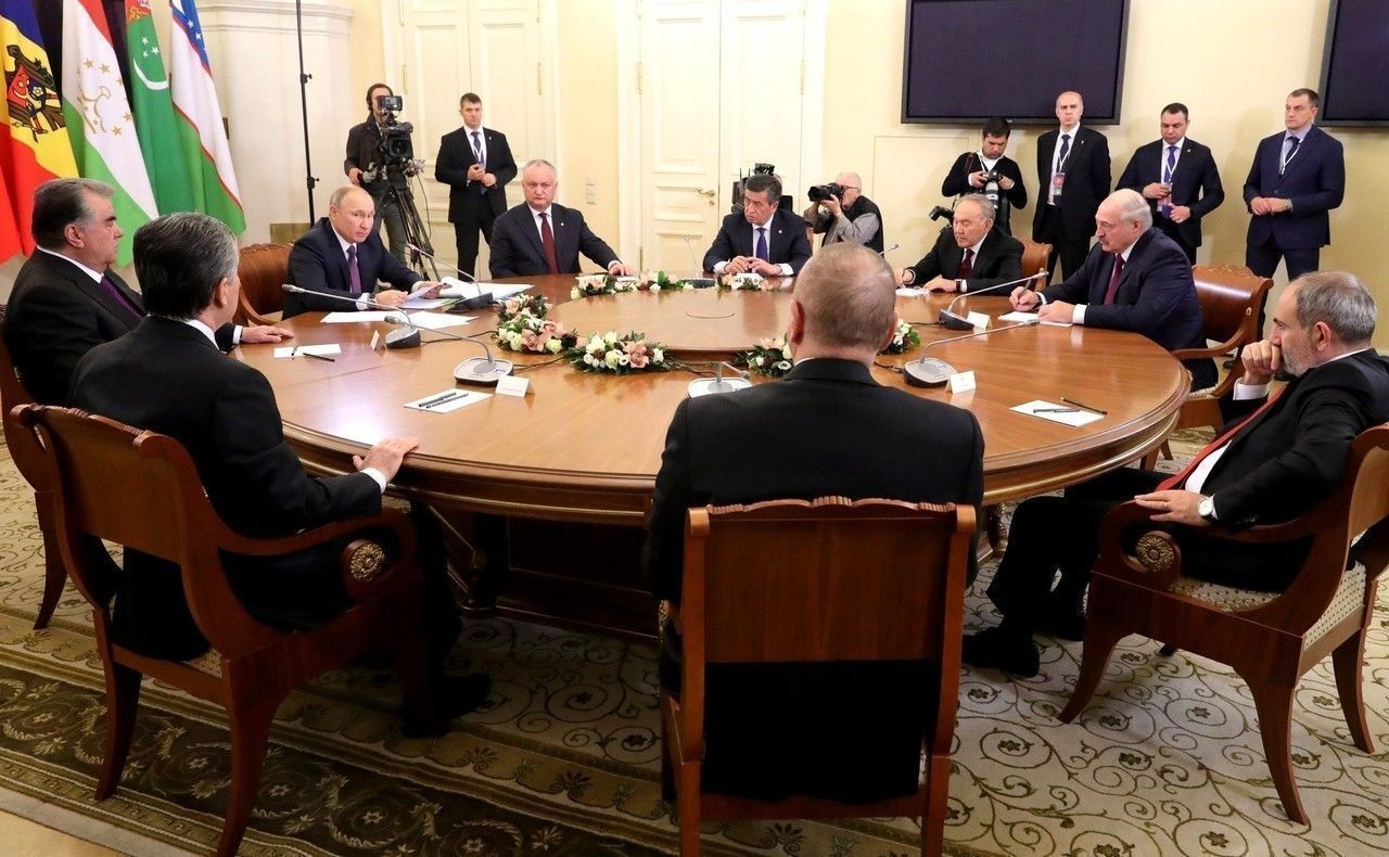 Путин Пашинян саммит СНГ