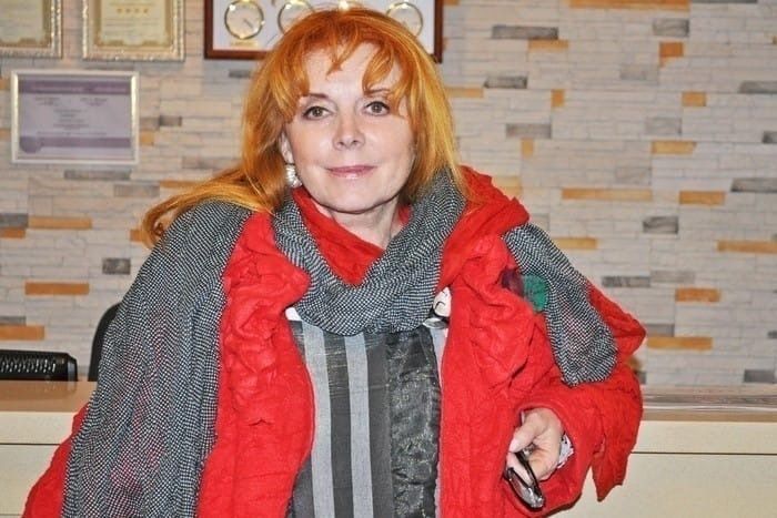 76-летняя Клара Новикова закрутила роман с молодым парнем