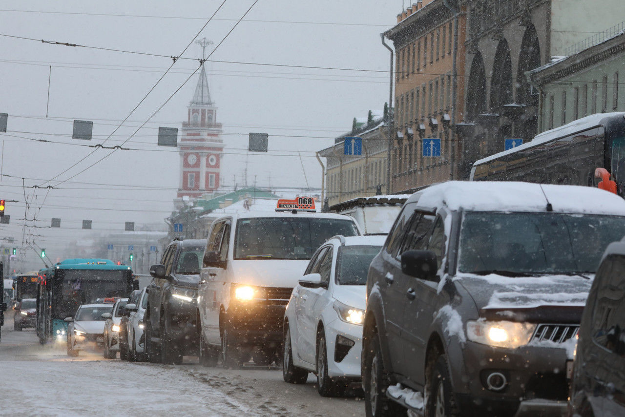 Автоэксперт рассказал, откуда берутся хамы на дорогах