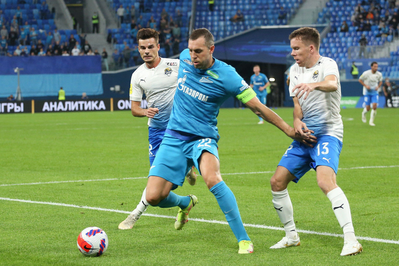 «Тренеры этого боятся»: Аленичев объяснил, почему Дзюба все еще без клуба