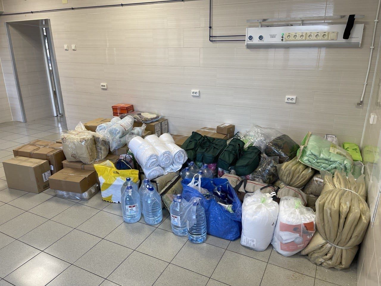 Александровская больница собрала полтонны гуманитарной помощи для пострадавших от землетрясений