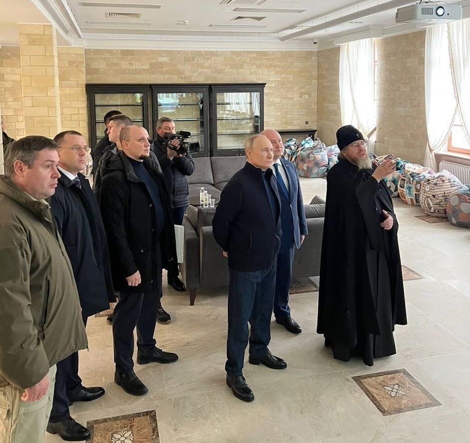 Владимир Путин приехал сегодня в Крым