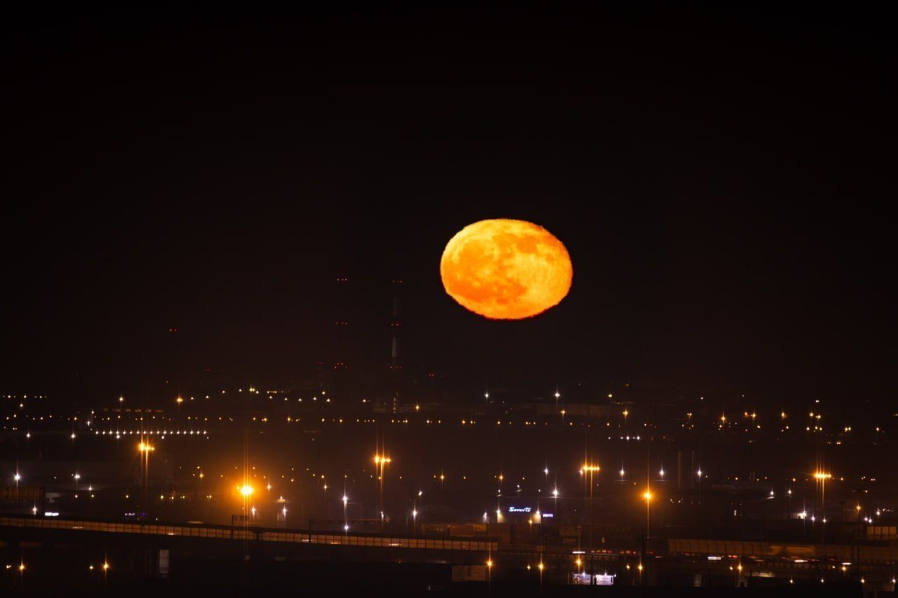 Оранжевая Луна8