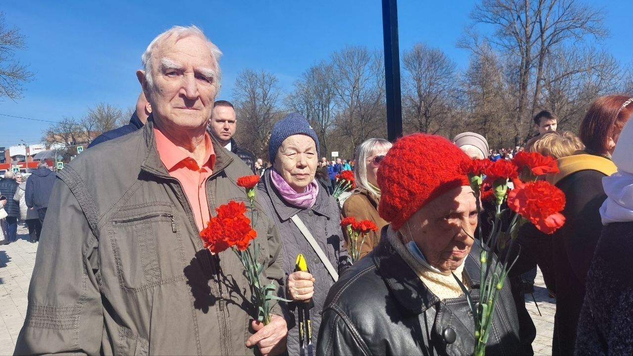 В Красном Селе сотни петербуржцев почтили память малолетних жертв  фашистских лагерей