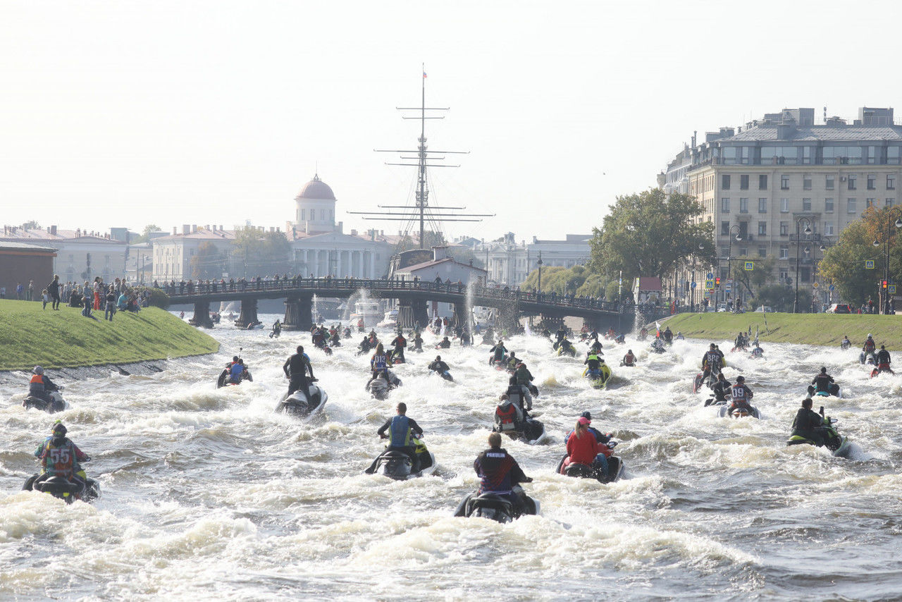 Водно моторные соревнования