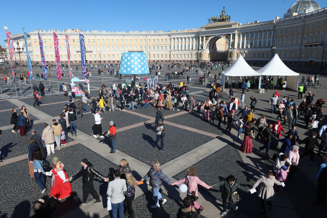 Во время проведения Книжного салона на Дворцовой площади усилят меры безопасности
