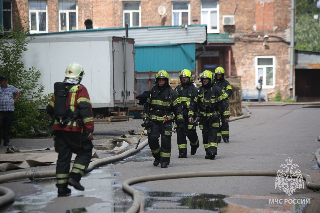 Результаты химического анализа показали, что опасных веществ в воздухе  после пожара на Салова нет