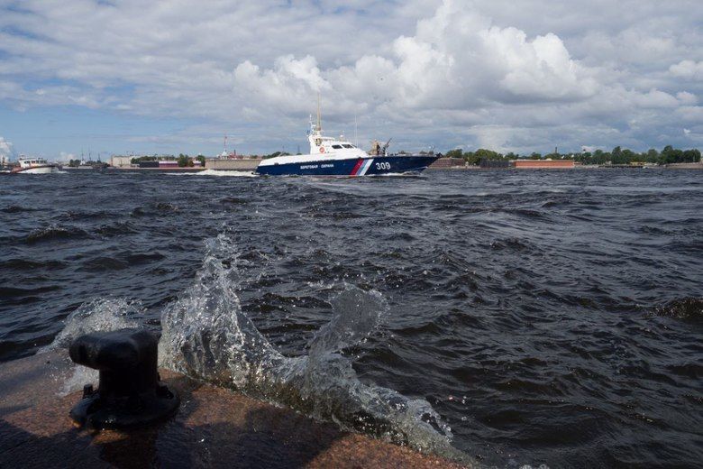 Фото с парада в питере