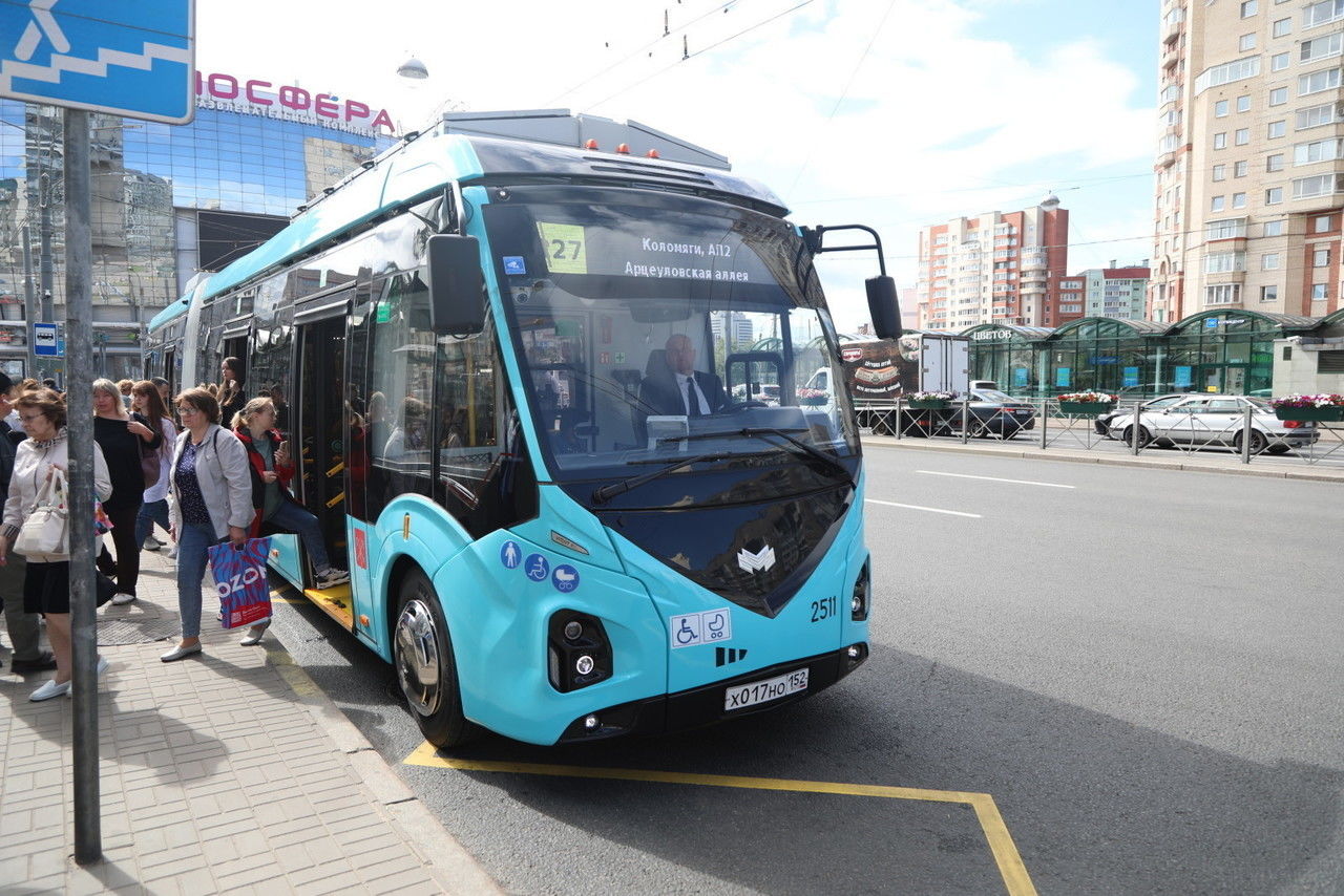 Из-за дорожных работ на улице Седова изменятся маршруты шести автобусов