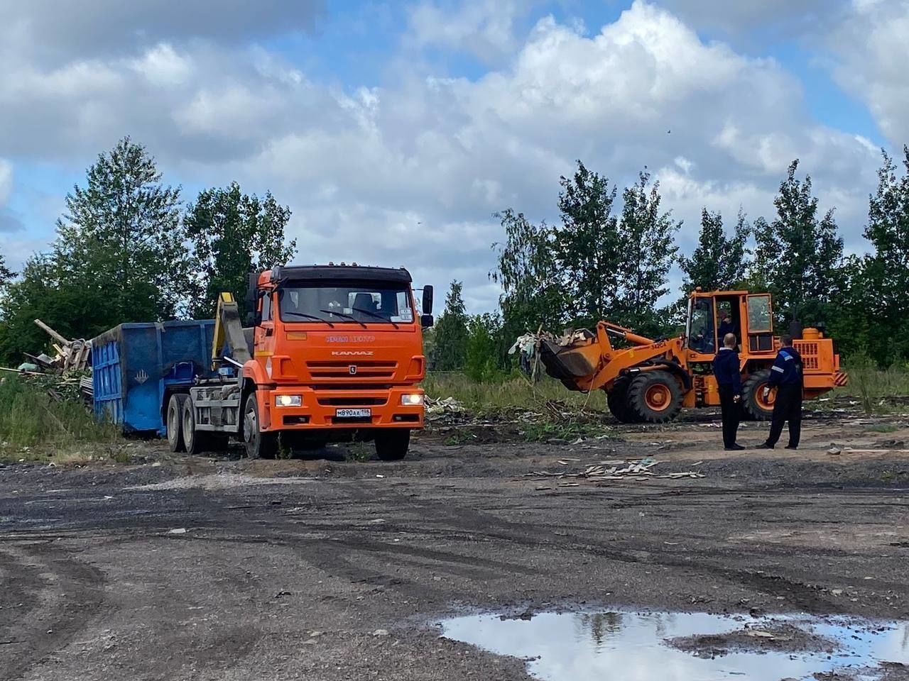 В Московском районе ликвидировали несанкционированную свалку – видео