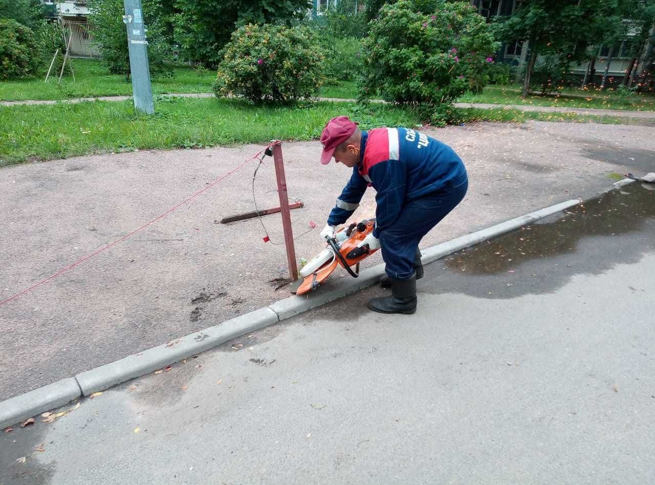 В Петербурге упростят процедуру установки шлагбаумов во дворе домов