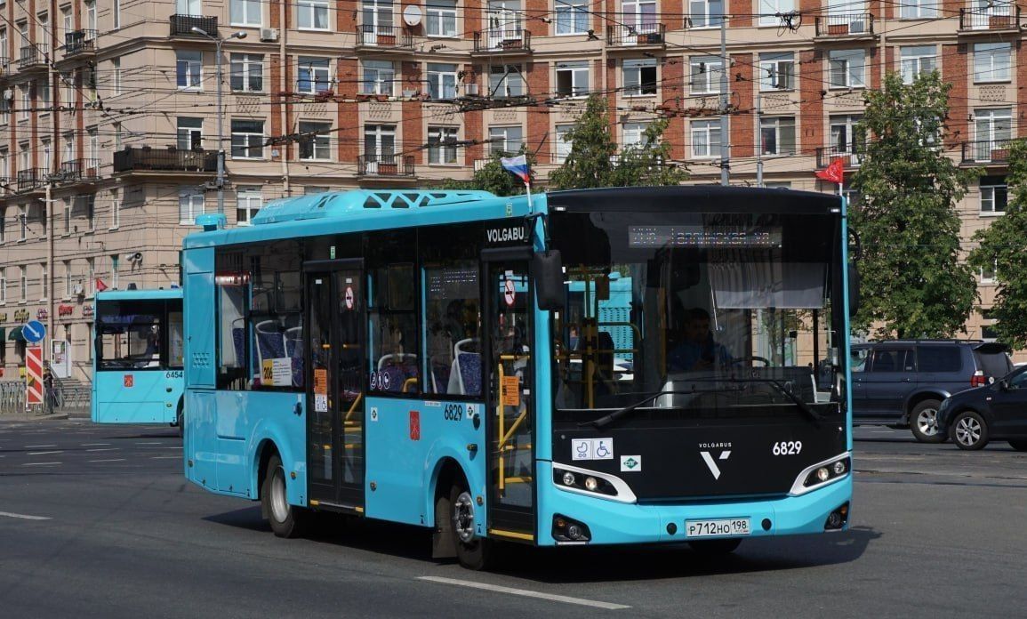 Петербуржцам рассказали о работе общественного транспорта на выходные