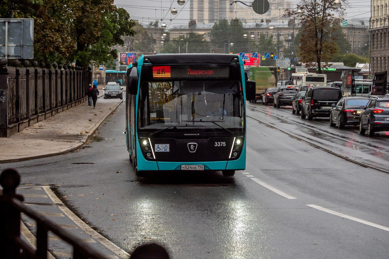 В автобусах Санкт-Петербурга и Ленинградской области выявили около 3,5  тысячи нарушений