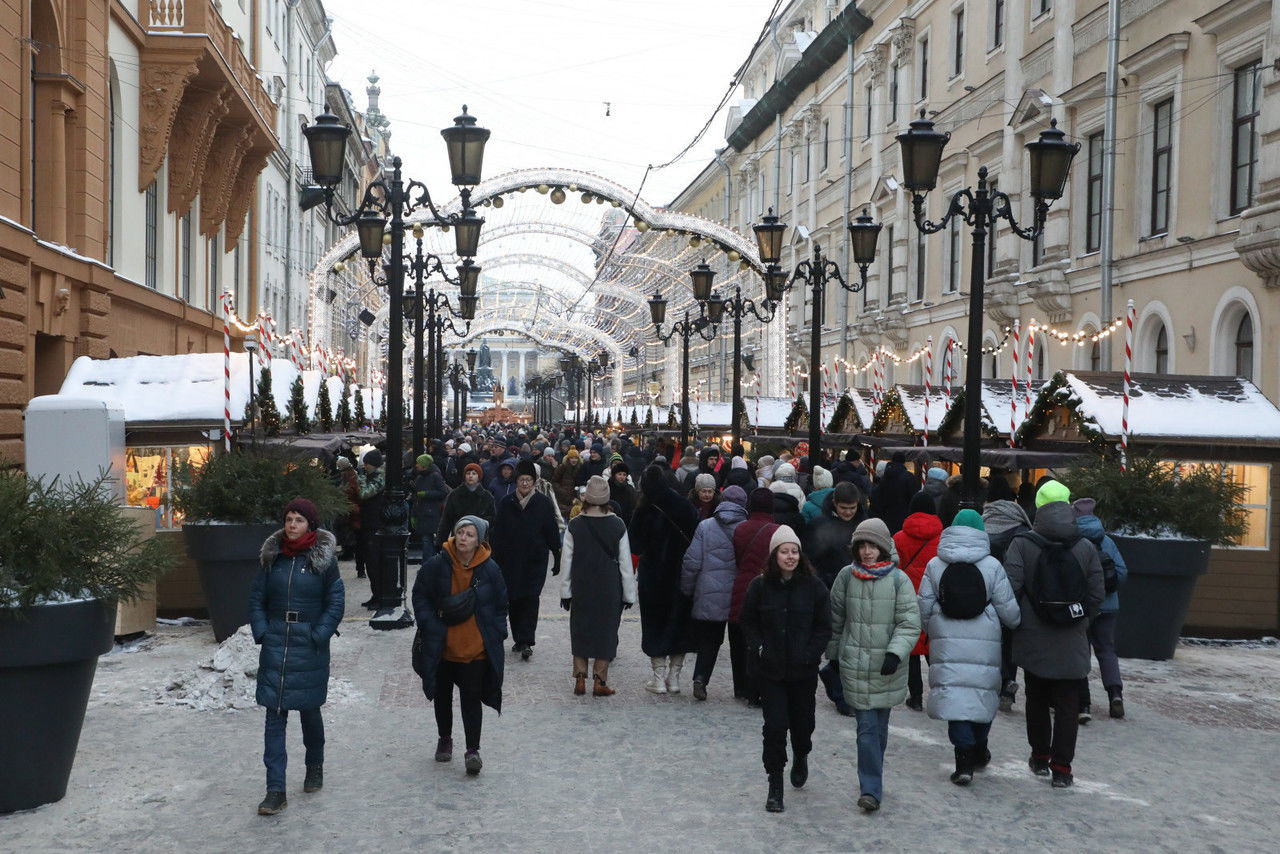 Рождественская ярмарка ограничит движение в центре Петербурга