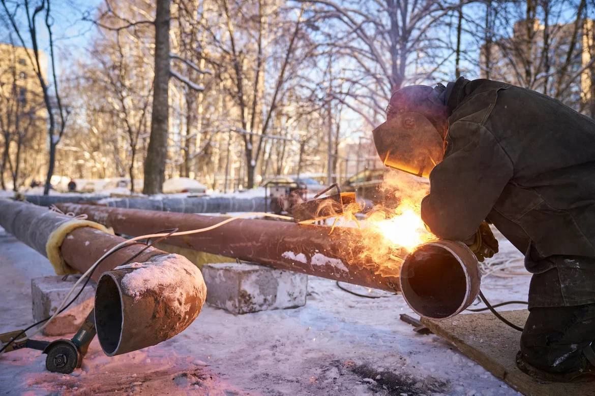 В квартале 31 Малой Охты началась реконструкция тепломагистрали