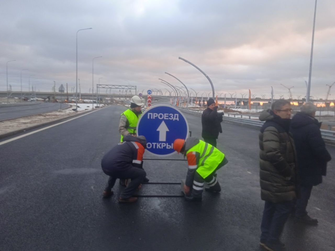 Губернатор открыл рабочее движение по транспортной развязке ЗСД со  Шкиперским протоком