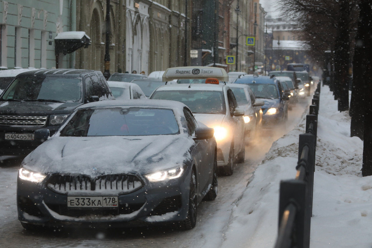 Подержанные автомобили в Петербурге подорожали практически на 27 процентов