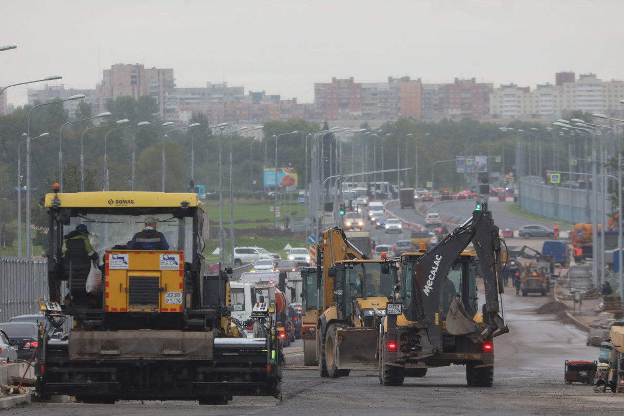 За три года в Петербурге отремонтировали 435 километров автодорог