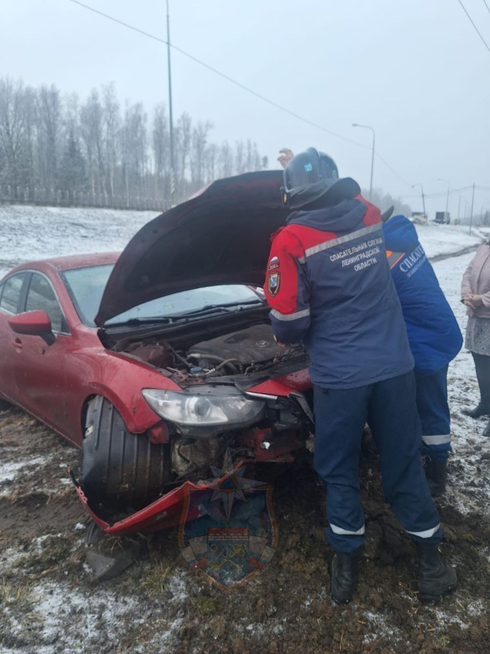 В тройном ДТП на трассе М-10 пострадал водитель легковушки